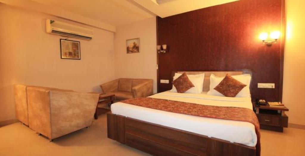 Hotel Eden Ahmedabad Exterior photo