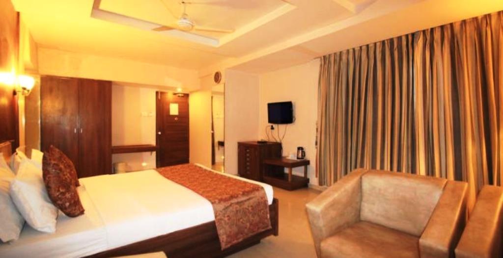 Hotel Eden Ahmedabad Room photo
