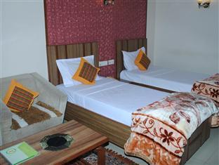 Hotel Eden Ahmedabad Exterior photo