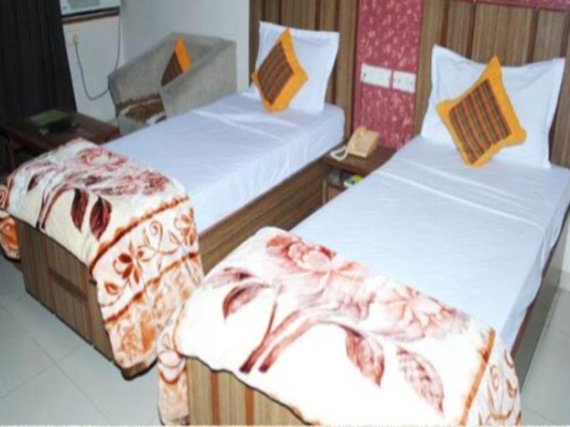 Hotel Eden Ahmedabad Exterior photo